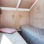 Secluded Harbor Cottage-by Traum בית נופש Hemmet