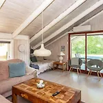 Secluded Harbor Cottage-by Traum * Hemmet