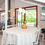 Secluded Harbor Cottage-by Traum בית נופש Hemmet
