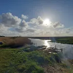 Secluded Harbor Cottage-by Traum