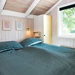 Secluded Harbor Cottage-by Traum בית נופש Hemmet