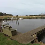 Secluded Harbor Cottage-by Traum
