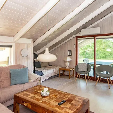 Secluded Harbor Cottage-by Traum * Hemmet